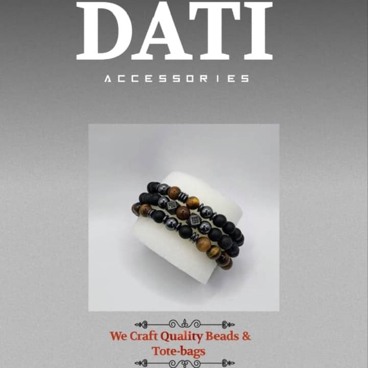 Dati's accessories and clothing